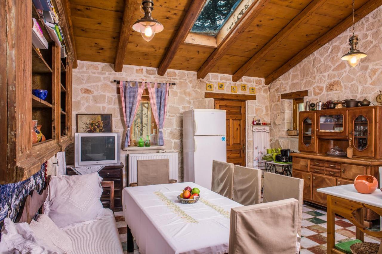 Jianni'S Villa - Stone Villa In The Greenery!! Vasilikí المظهر الخارجي الصورة